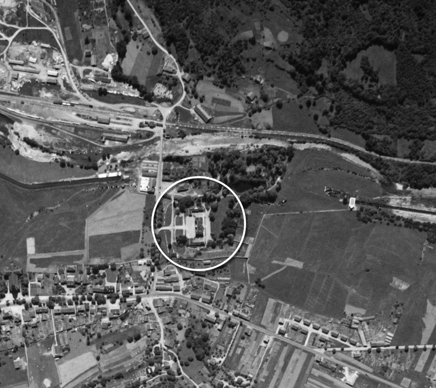 Vue aérienne du Château des Quatre Saisons
