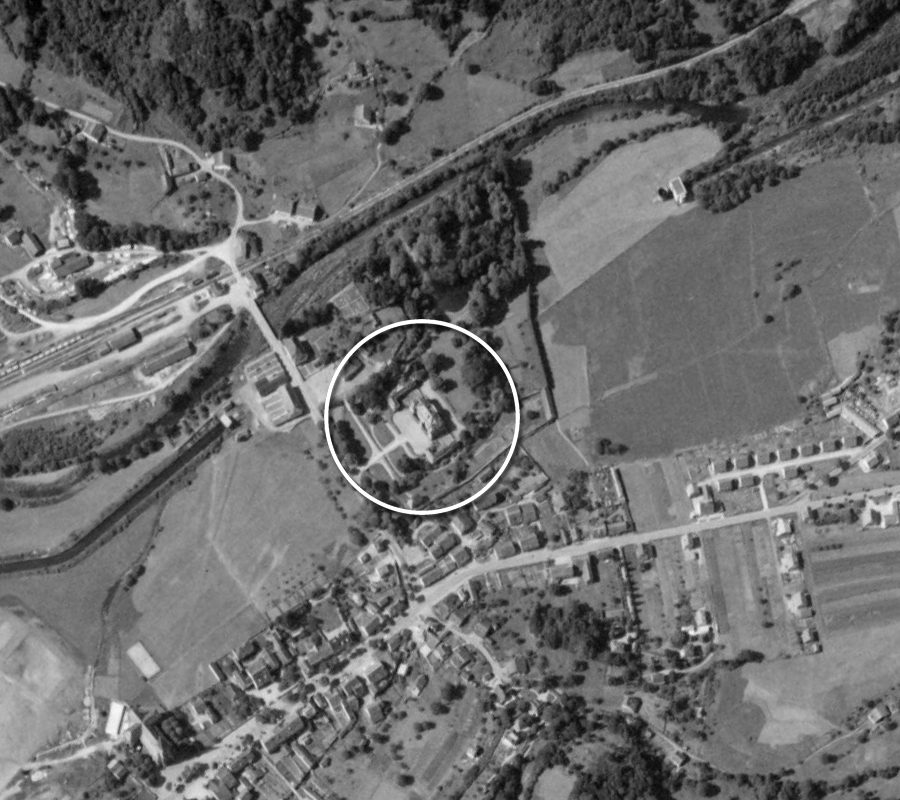 Vue aérienne du Château des Quatre Saisons