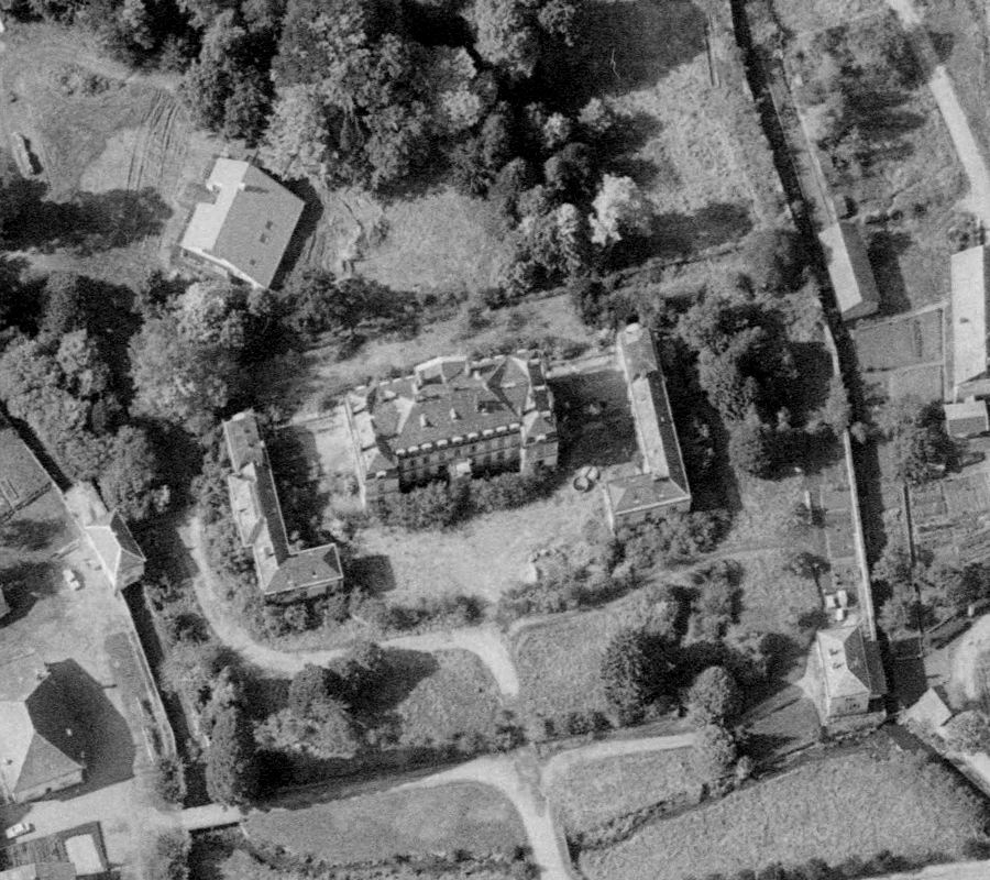 Vue aérienne du Château des Quatre Saisons