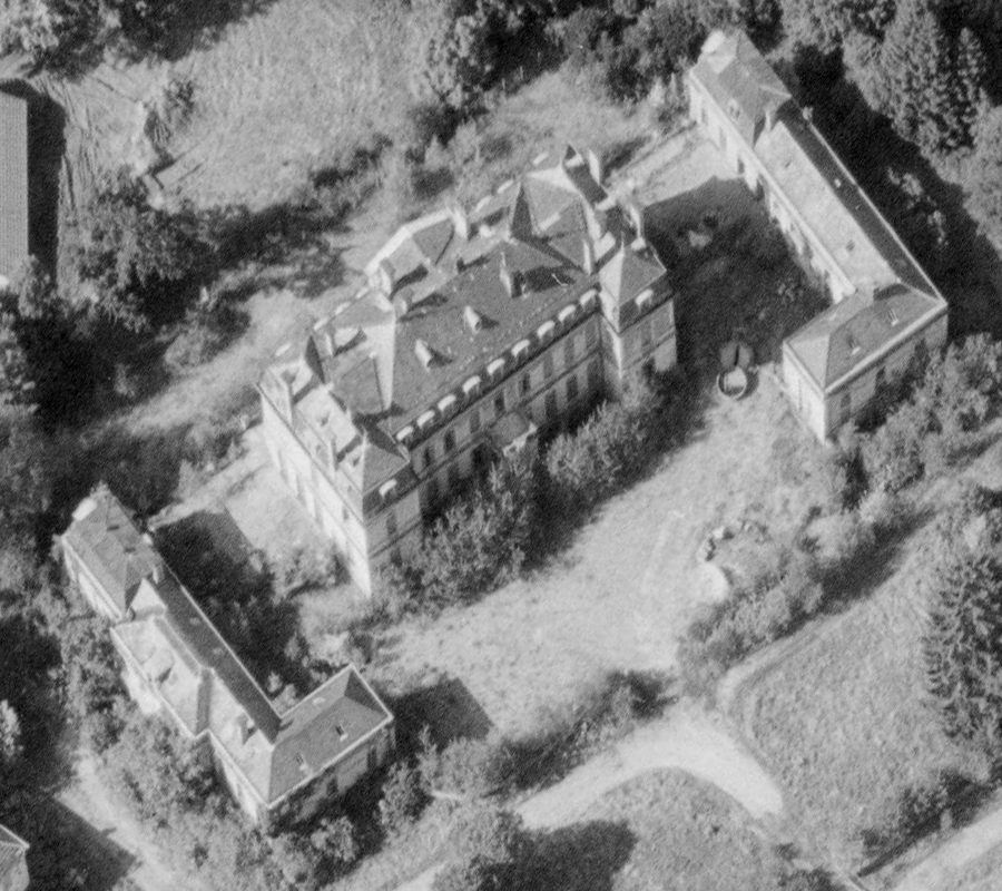 Vue aérienne du Château des Quatre Saisons