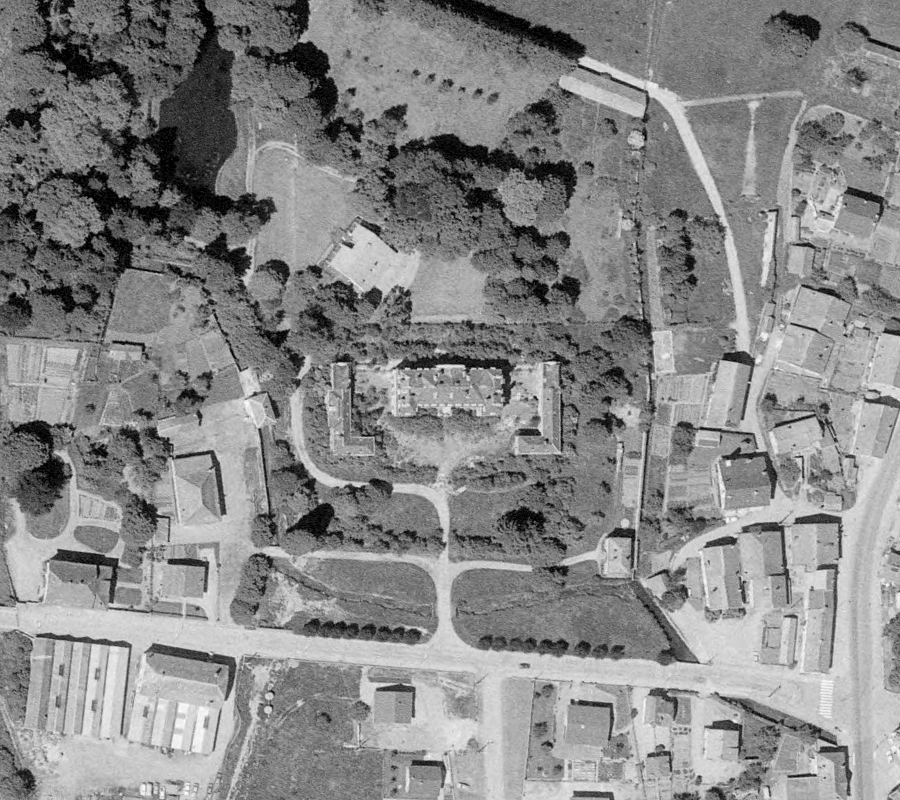 Vue aérienne du Château des Quatre Saisons