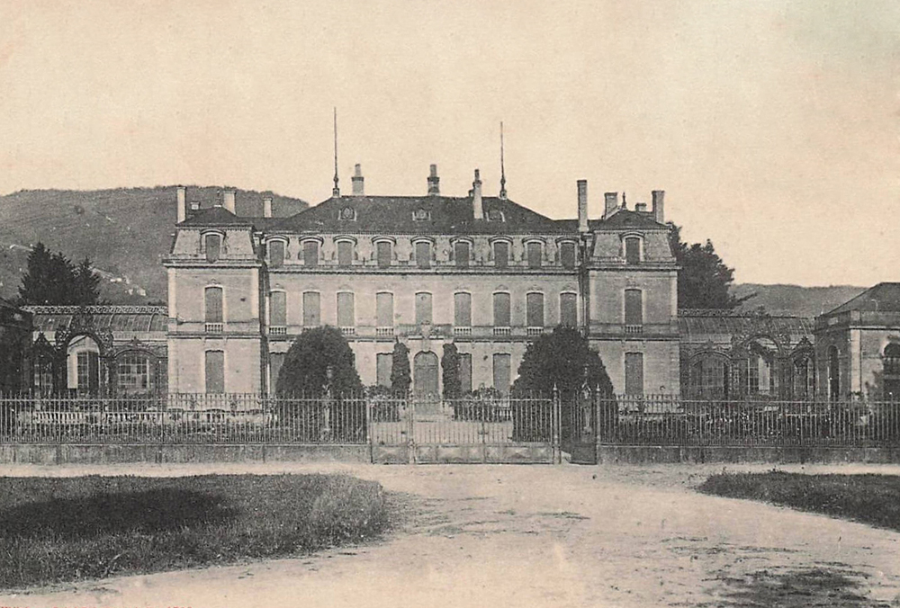 Photo ancienne du Château des Quatre Saisons