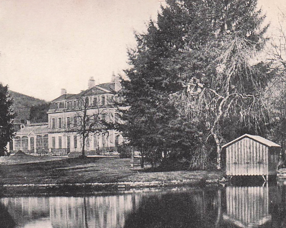 Photo ancienne du Château des Quatre Saisons
