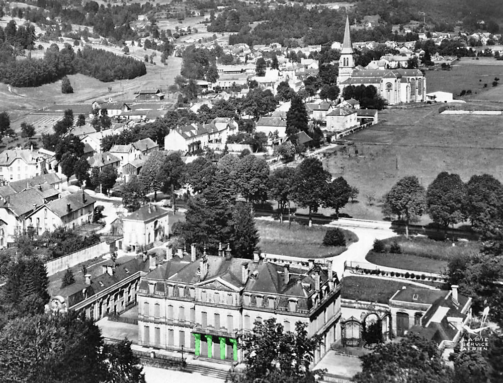 Photo ancienne du Château des Quatre Saisons