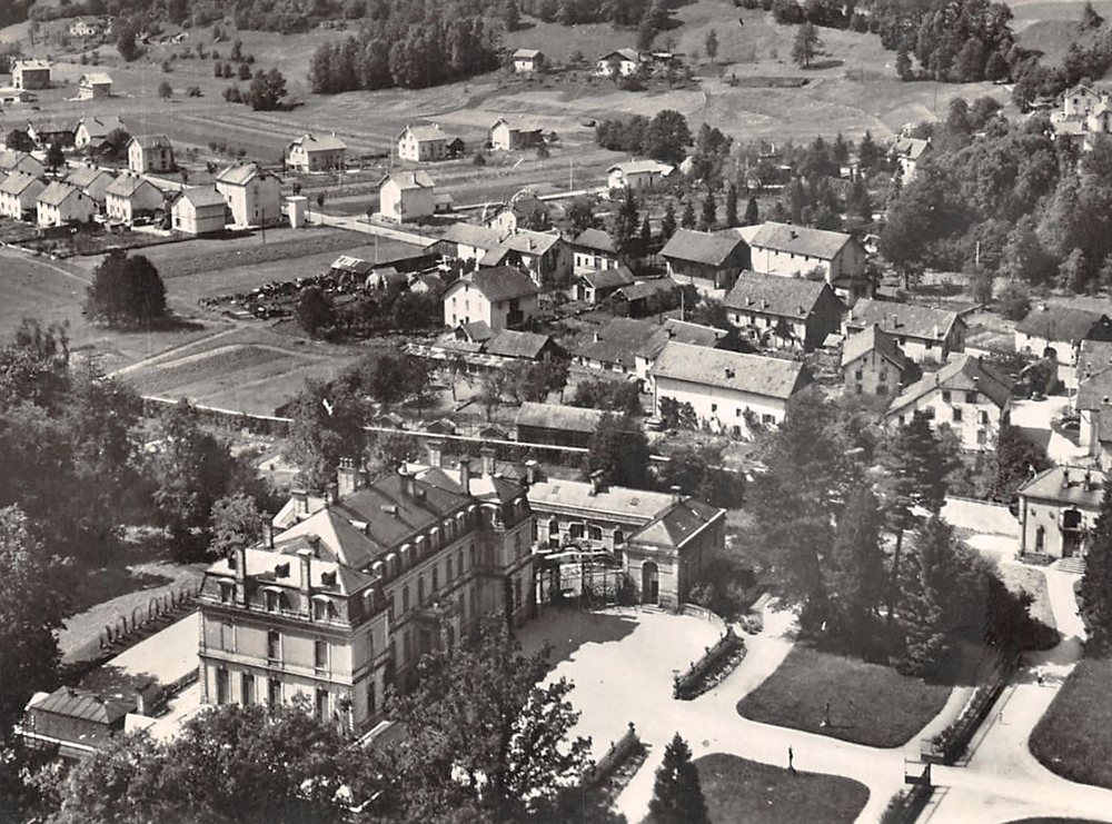 Photo ancienne du Château des Quatre Saisons