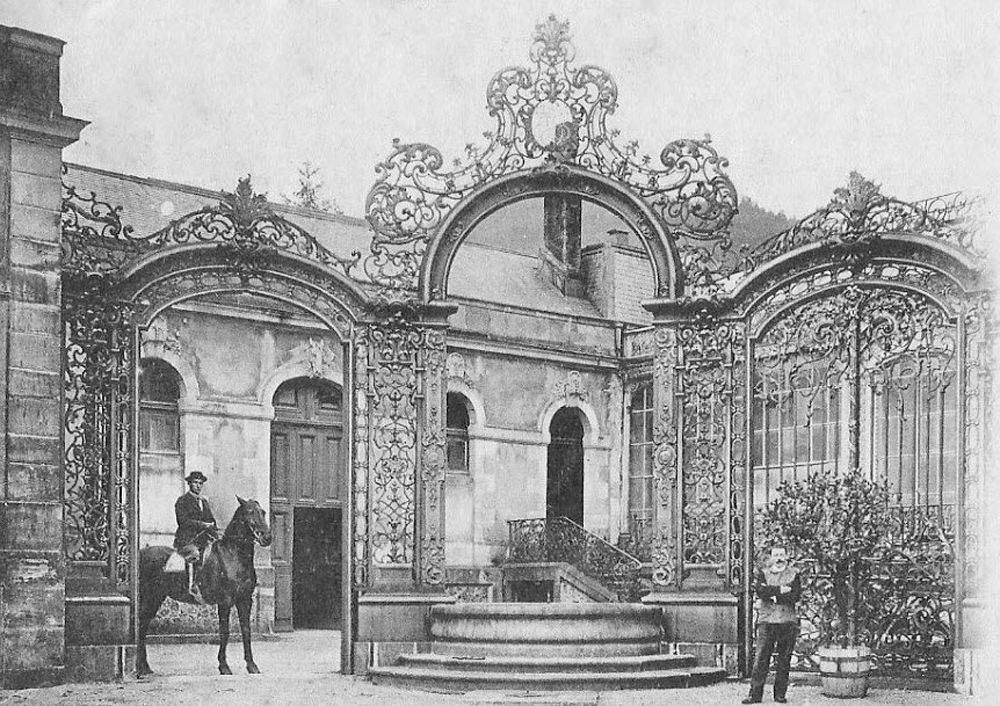Photo ancienne du Château des Quatre Saisons